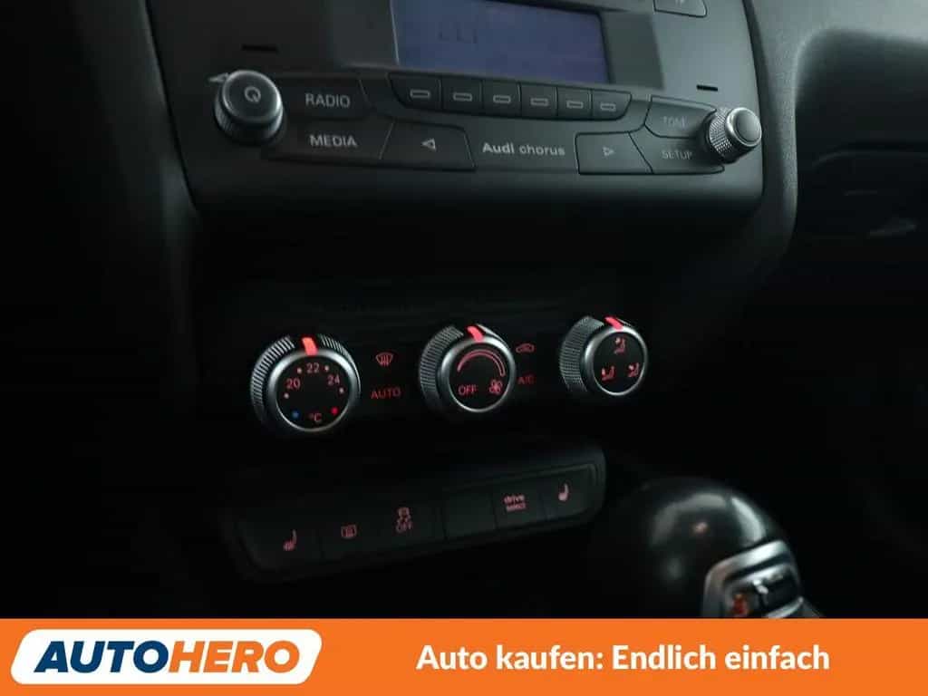 Audi A1 Sportback 1.6 TDI Sport Aut.*S-LINE*XENON*SHZ 03/2017-photo-21