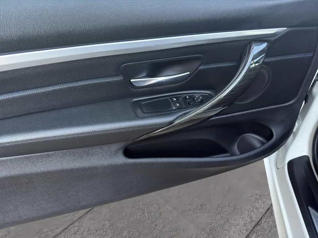 BMW 4 Series 420 i M Sport Coupe 07/2018-photo-10