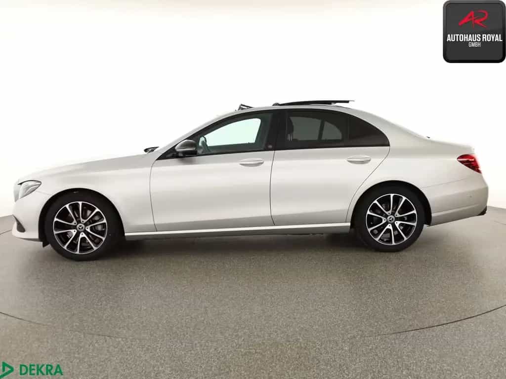 Mercedes-Benz E 250 AVANTGARDE PANO,DISTRO,MULTIBEAM,360GRAD 02/2018-photo-1