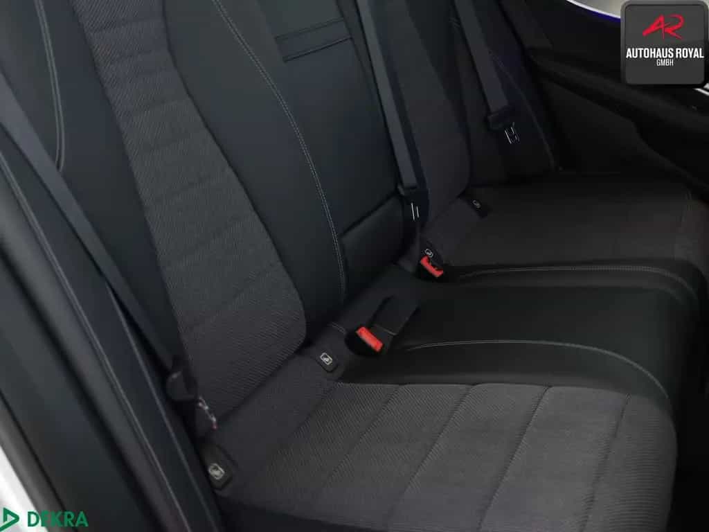 Mercedes-Benz E 250 AVANTGARDE PANO,DISTRO,MULTIBEAM,360GRAD 02/2018-photo-11