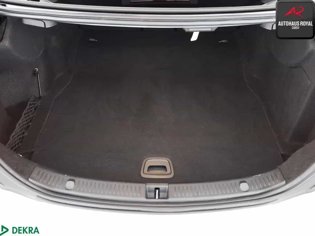 Mercedes-Benz E 250 AVANTGARDE PANO,DISTRO,MULTIBEAM,360GRAD 02/2018-photo-12
