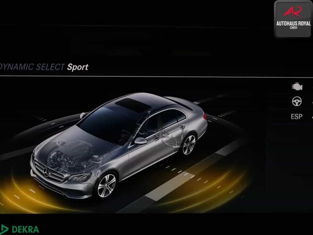 Mercedes-Benz E 250 AVANTGARDE PANO,DISTRO,MULTIBEAM,360GRAD 02/2018-photo-17