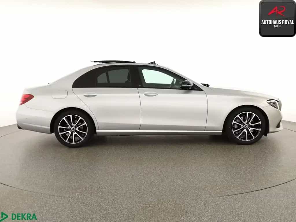 Mercedes-Benz E 250 AVANTGARDE PANO,DISTRO,MULTIBEAM,360GRAD 02/2018-photo-5