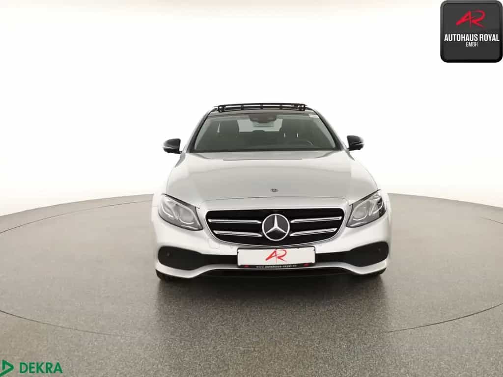 Mercedes-Benz E 250 AVANTGARDE PANO,DISTRO,MULTIBEAM,360GRAD 02/2018-photo-7