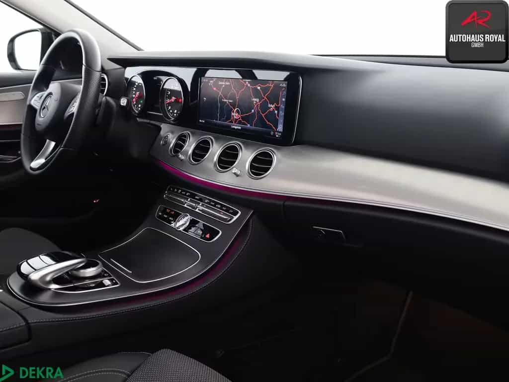 Mercedes-Benz E 250 AVANTGARDE PANO,DISTRO,MULTIBEAM,360GRAD 02/2018-photo-9