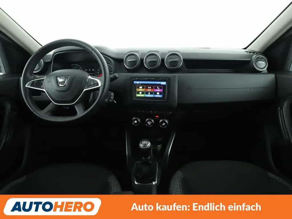 Dacia Duster 1.6 SCe Prestige *NAVI*CAM*TEMPO*ALU*AHK* 06/2019-photo-11