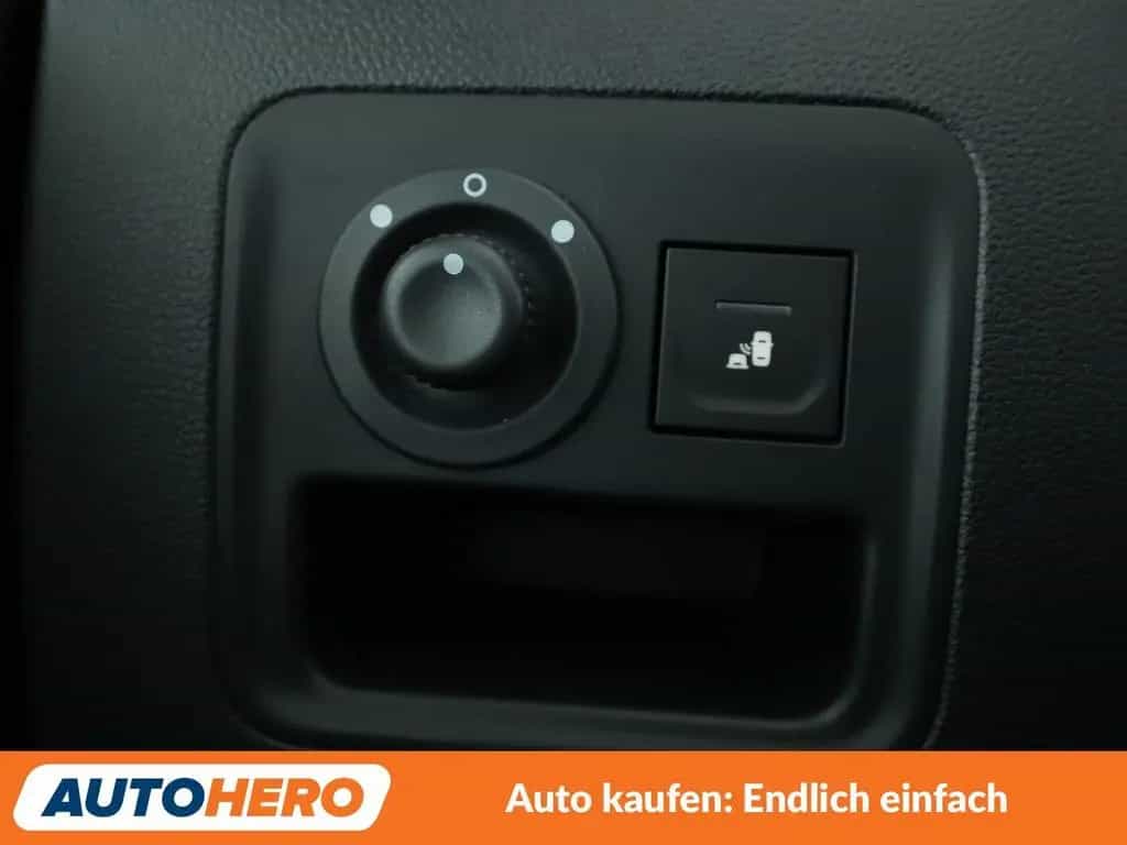 Dacia Duster 1.6 SCe Prestige *NAVI*CAM*TEMPO*ALU*AHK* 06/2019-photo-24