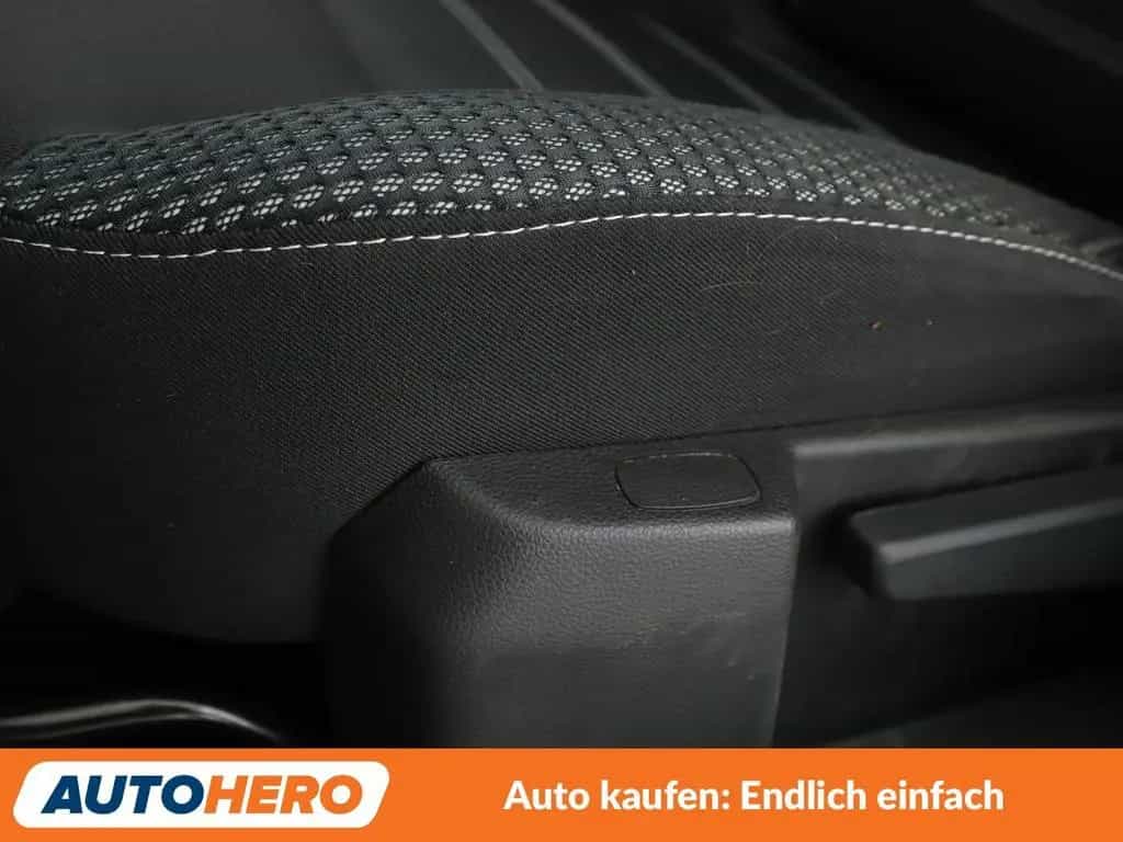 Dacia Duster 1.6 SCe Prestige *NAVI*CAM*TEMPO*ALU*AHK* 06/2019-photo-25