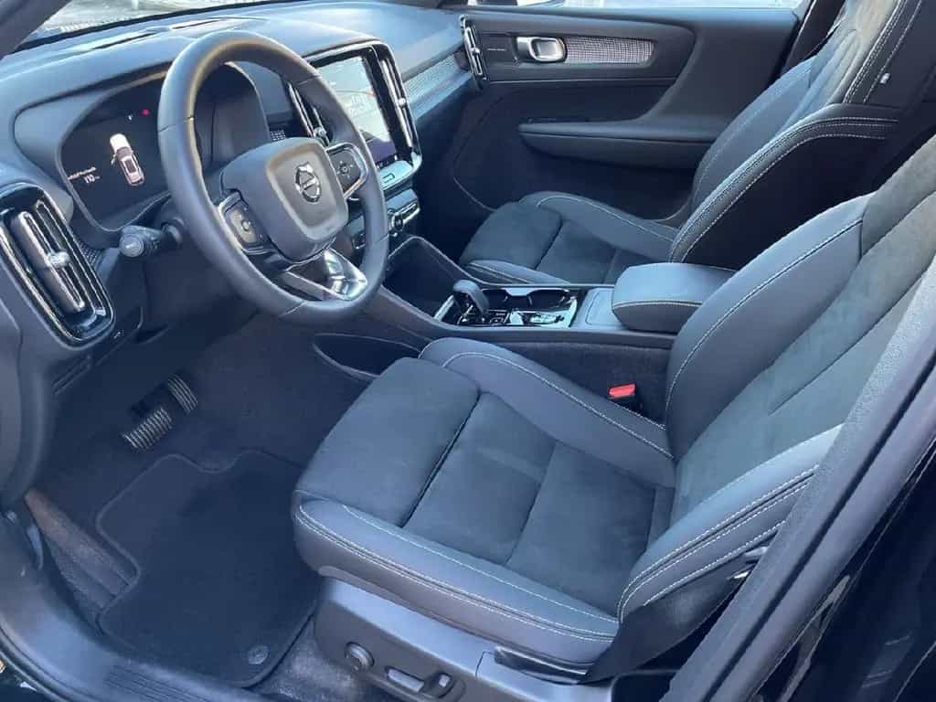 Volvo XC40 Plus Dark 2WD,KLIMA,ACC,NAVI,SHZ,LED,KAMERA 07/2023-photo-4