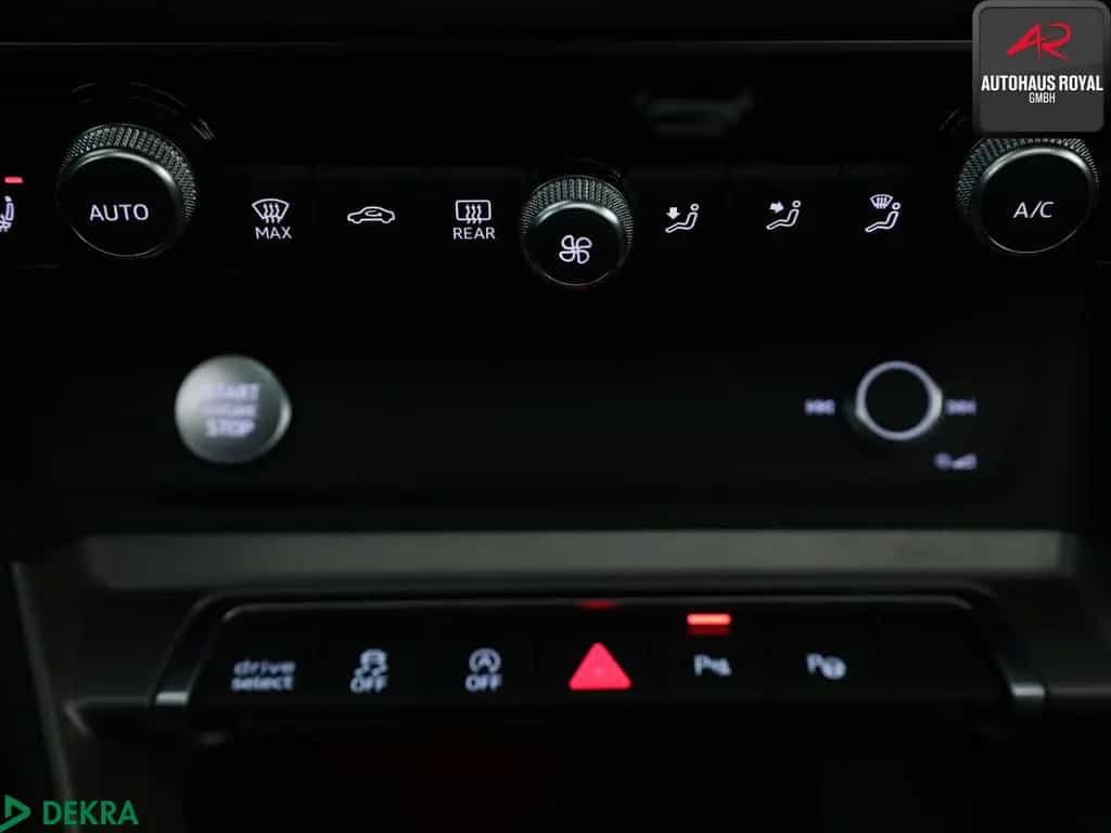 Audi Q3 40 TFSI qu S LINE PANO,MATRIX,360GRAD,KEYLESS 07/2019-photo-17