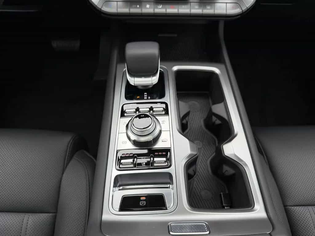 BAIC BJ40 Pro 2.0T Massage PANO LEDER 360° PDC 2,5to null-photo-33