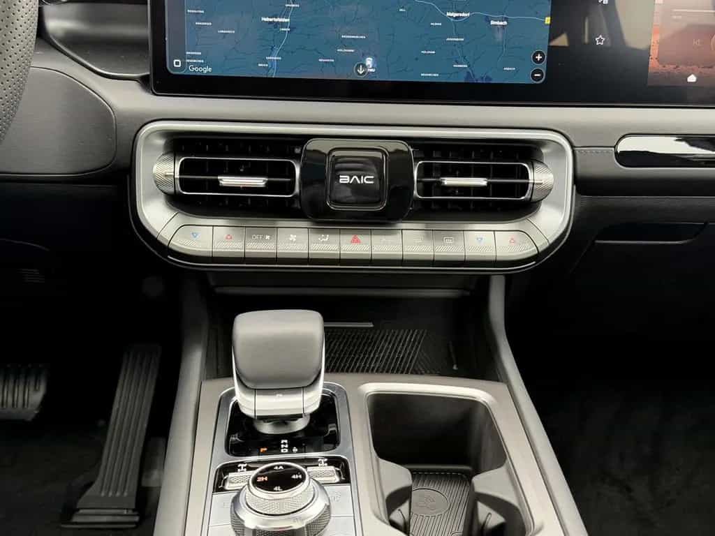 BAIC BJ40 Pro 2.0T Massage PANO LEDER 360° PDC 2,5to null-photo-34