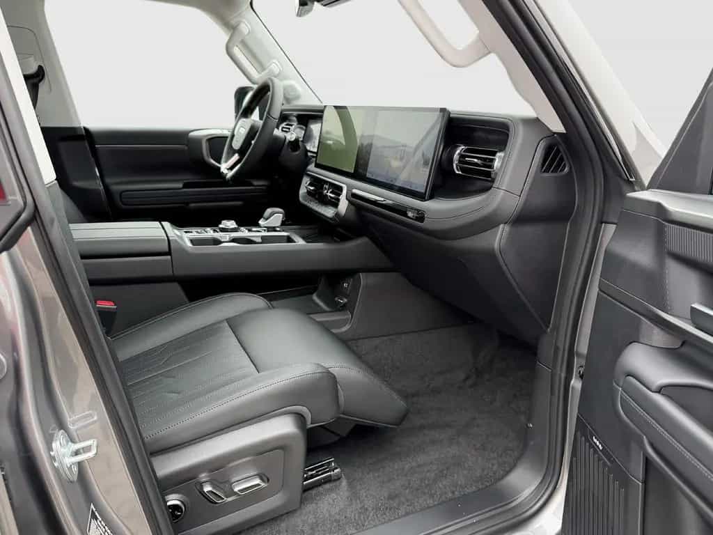 BAIC BJ40 Pro 2.0T Massage PANO LEDER 360° PDC 2,5to null-photo-41