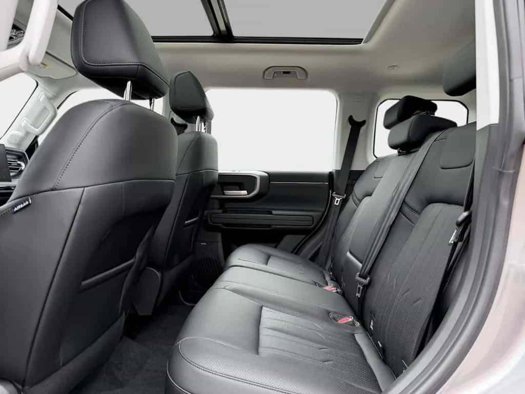 BAIC BJ40 Pro 2.0T Massage PANO LEDER 360° PDC 2,5to null-photo-6