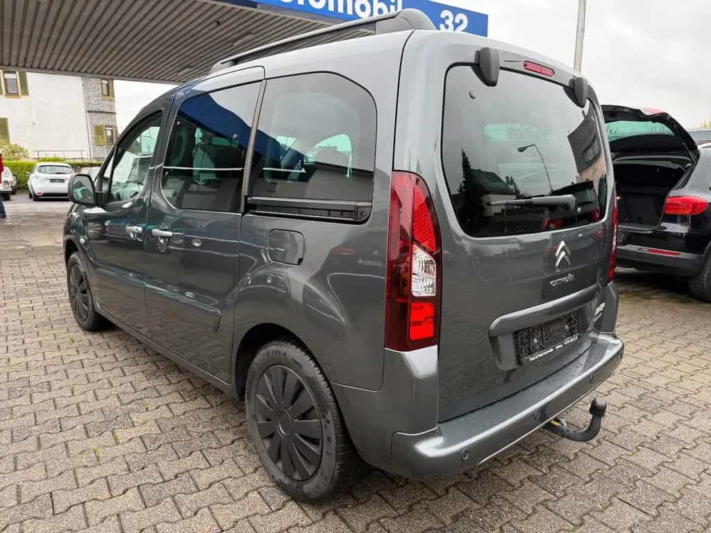 Citroën Berlingo Selection, Tüv, 1. Hand, Klima 02/2017-photo-3