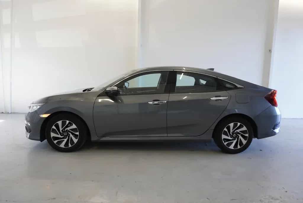 Honda Civic 1,5 VTEC TURBO ELEGANCE 07/2018-photo-1