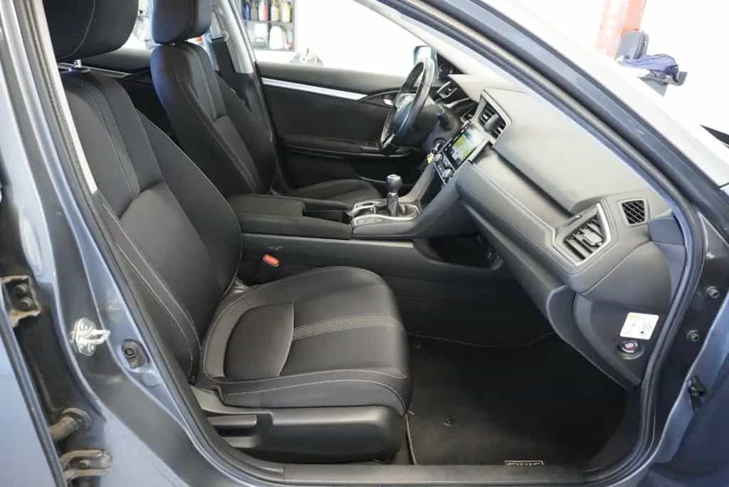 Honda Civic 1,5 VTEC TURBO ELEGANCE 07/2018-photo-11