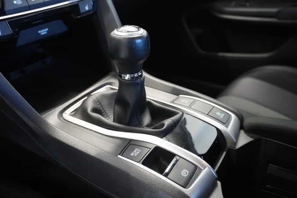 Honda Civic 1,5 VTEC TURBO ELEGANCE 07/2018-photo-17