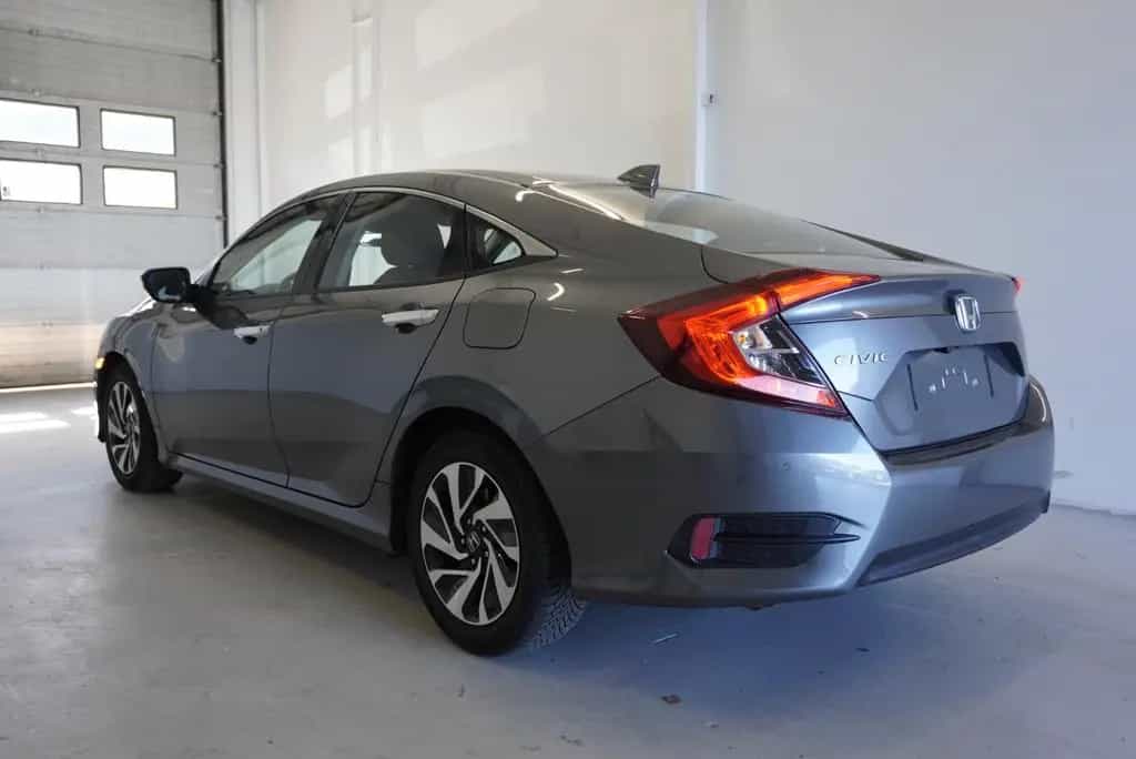 Honda Civic 1,5 VTEC TURBO ELEGANCE 07/2018-photo-2