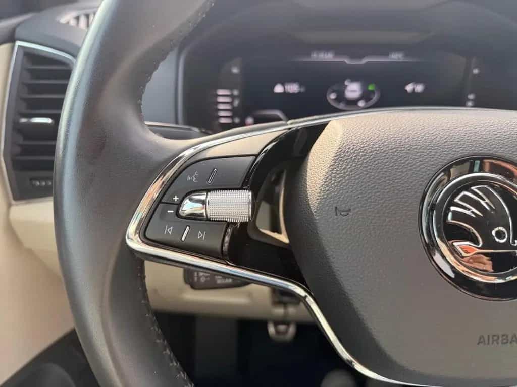 Skoda Karoq Style 1.5 TSI AHK Leder El. Heckklappe App 06/2021-photo-27