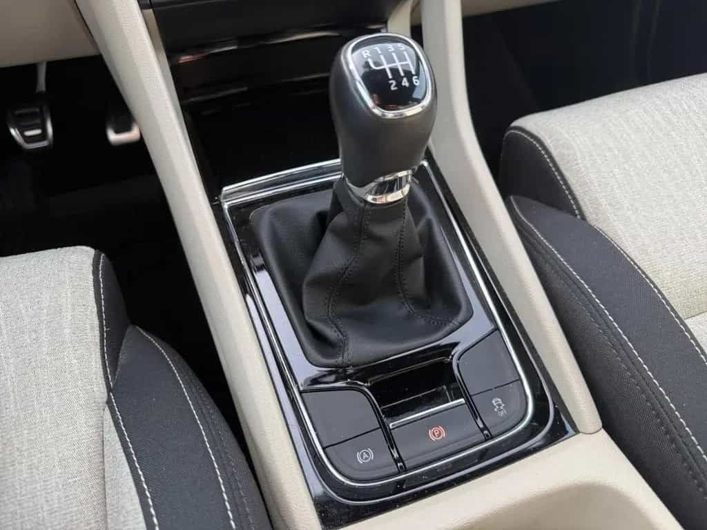 Skoda Karoq Style 1.5 TSI AHK Leder El. Heckklappe App 06/2021-photo-30