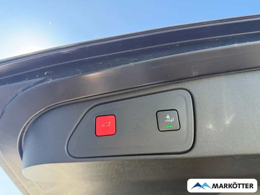 Peugeot 3008 GT Hybrid 136 ACC/BLIS/360/SHZ/AHK 01/2024-photo-7
