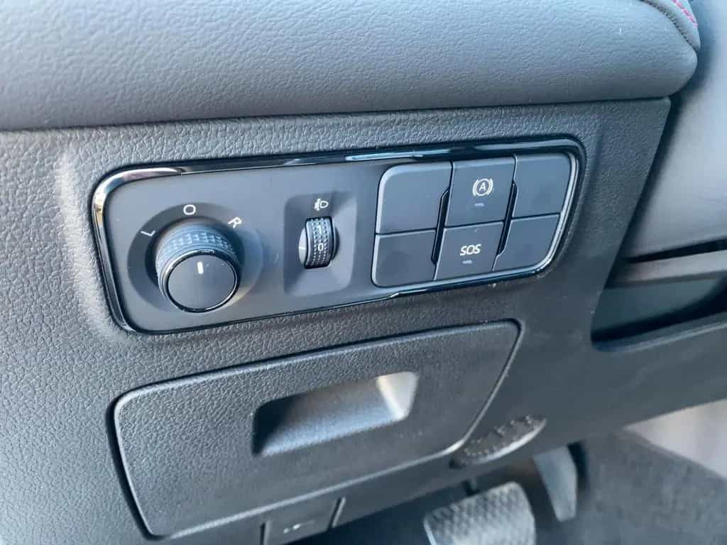 Maxus T60 MAX Luxury AHK*ACC*Kamera*LED*SHZ*Leder null-photo-8