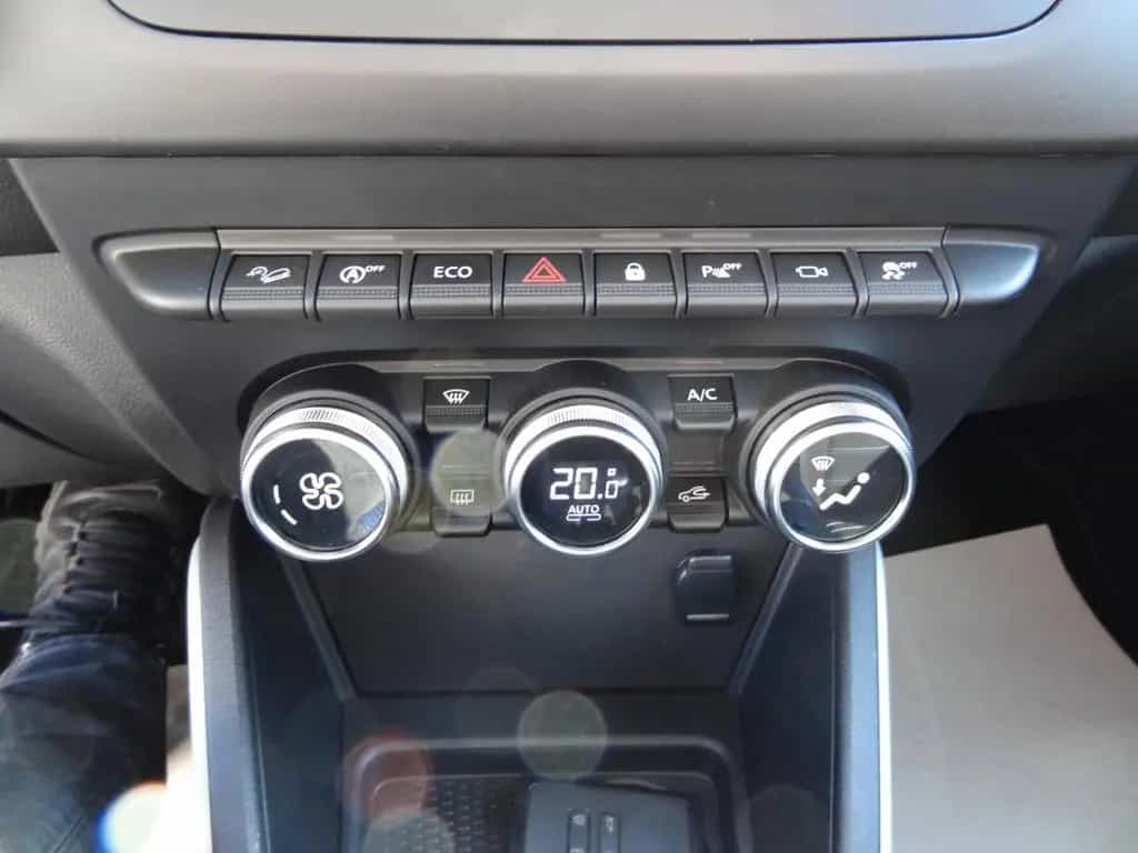 Dacia Duster II Celebration/4x4/1.Hd/Navi/Kamera 09/2020-photo-27