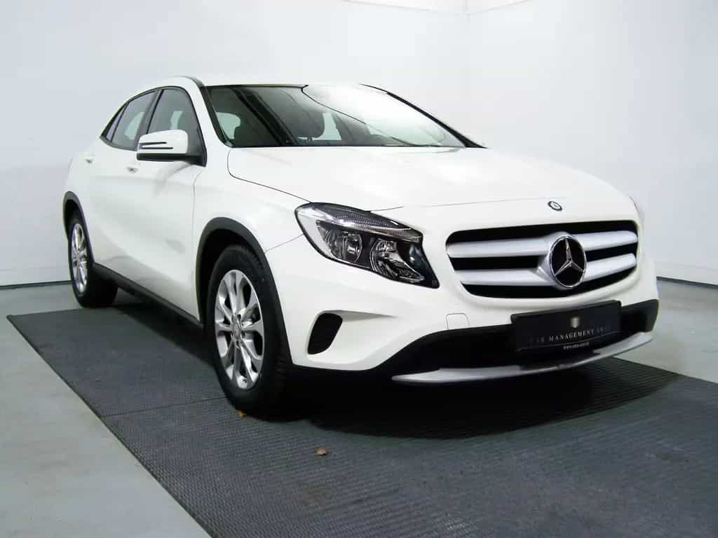 Mercedes-Benz GLA 200 AUTOM 1.HAND+NAVI+KAMERA+SITZH+TEMP+AMBI 05/2014-photo-2