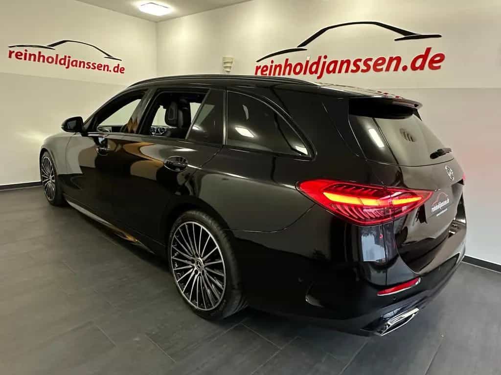 Mercedes-Benz C-Class T d 4M AMG Pano Distro+ Dig.Light Standh. 03/2022-photo-1