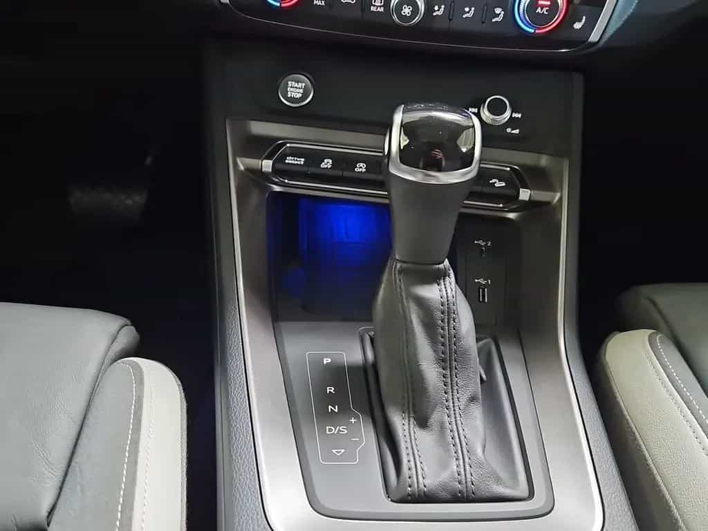 Audi Q3 45 TFSI Sportback S line Edition One PANO 360 10/2019-photo-9