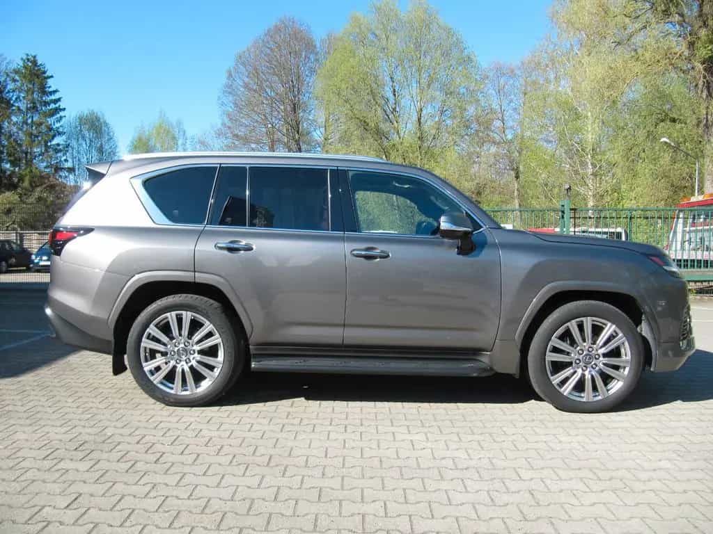 Lexus LX 600 SUPERIOR VIP+STOCK BERLIN SOFORT+FULL OPT 08/2023-photo-5