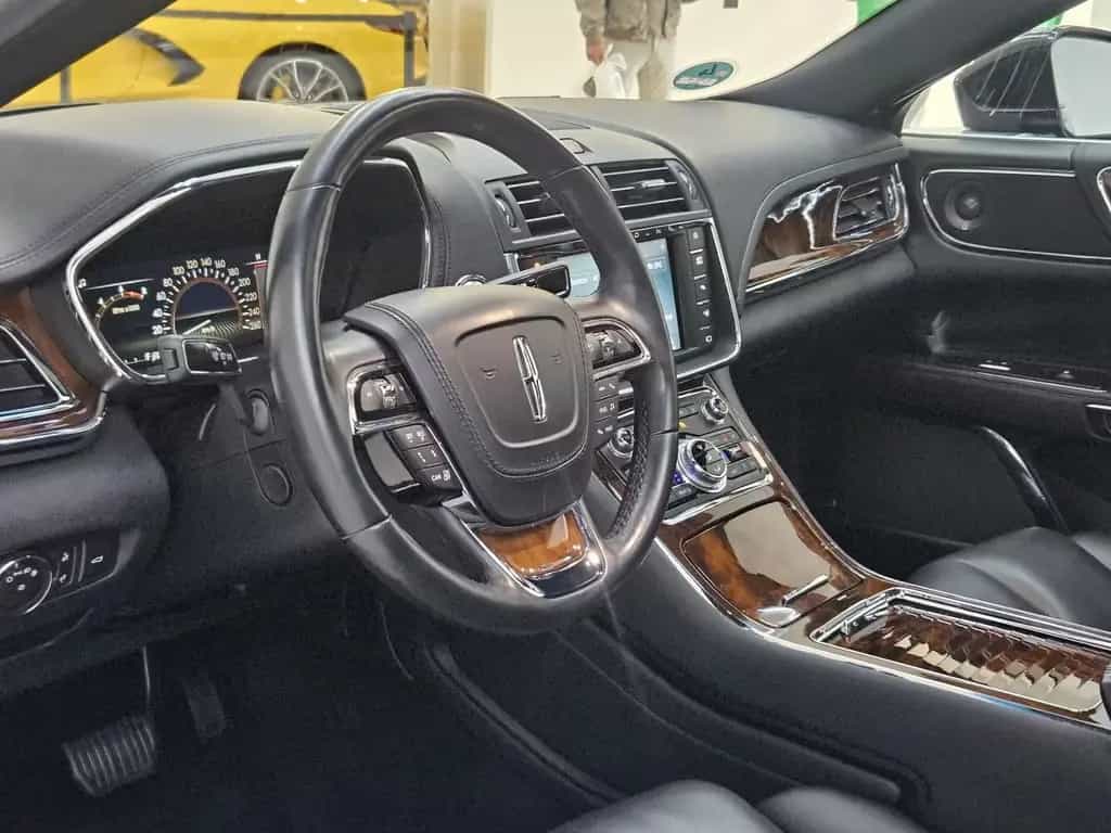 Lincoln Continental Reserve Massage Softclose HUD ACC 04/2019-photo-4