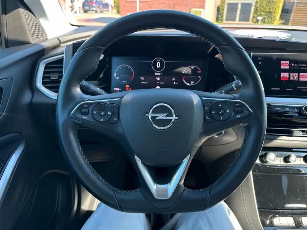 Opel Grandland 1.2 Elegance 130PS/Navi/Kamera/DAB 01/2023-photo-9