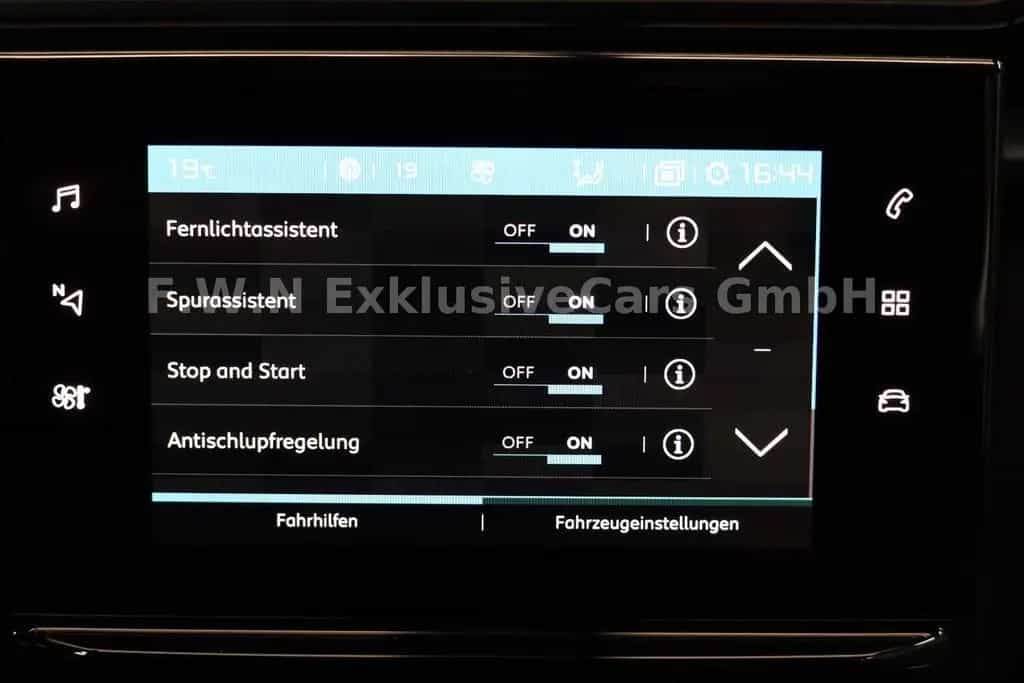 Citroën C3 Shine*Kamera*Automatik*Navi*LED*Tempomat 12/2022-photo-15