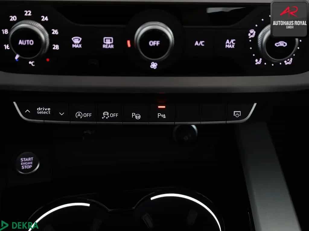 Audi A4 AVANT 40 TFSI qu S LINE PANO,MATRIX,360GRAD 02/2023-photo-18