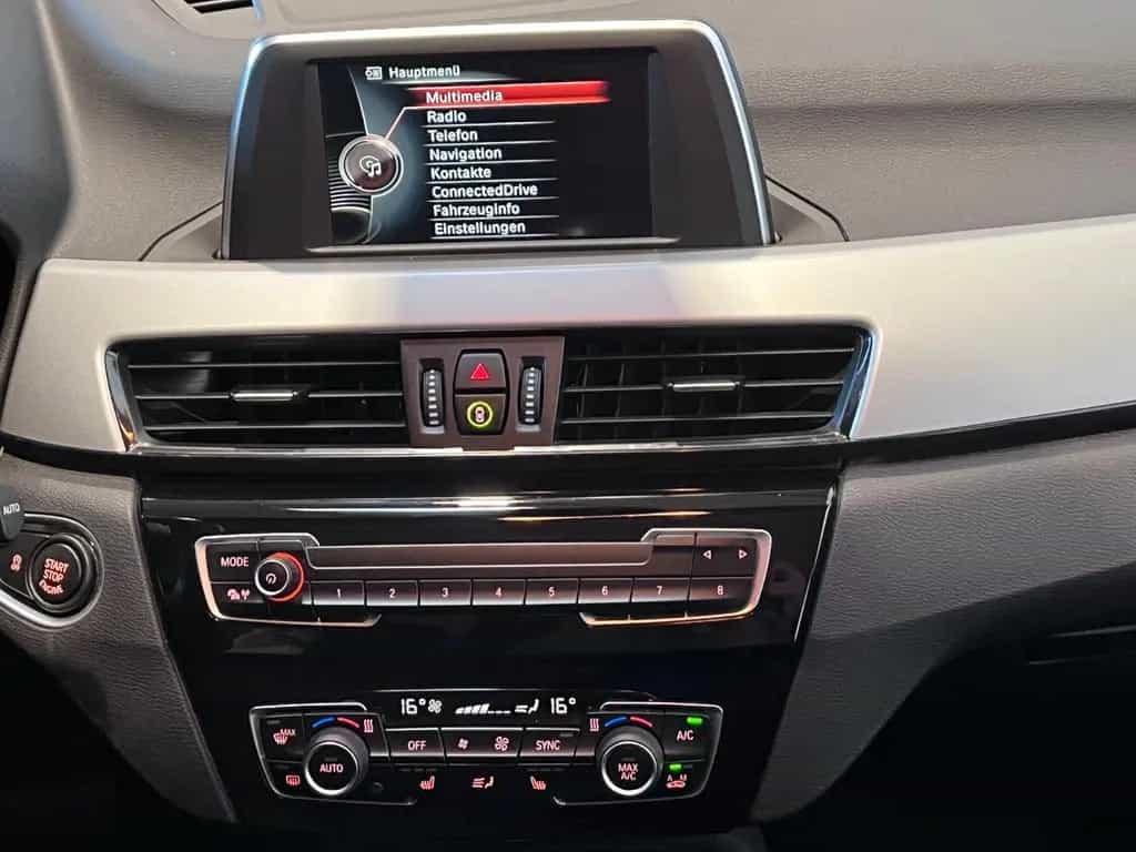 BMW X1 sDrive 18 i Advantage 1,5 01/2017-photo-10