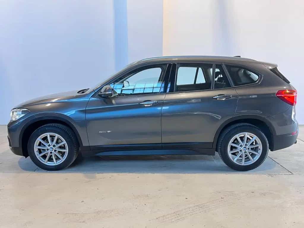 BMW X1 sDrive 18 i Advantage 1,5 01/2017-photo-3