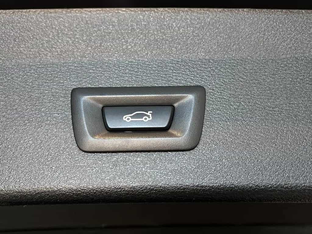 BMW X1 sDrive 18 i Advantage 1,5 01/2017-photo-6