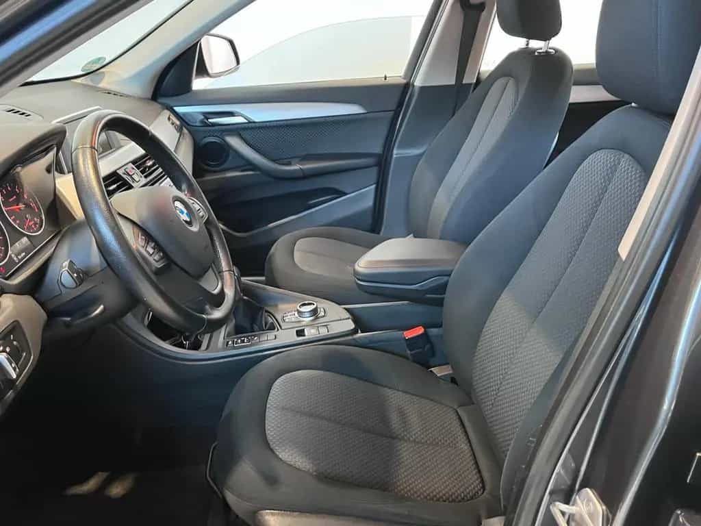 BMW X1 sDrive 18 i Advantage 1,5 01/2017-photo-8