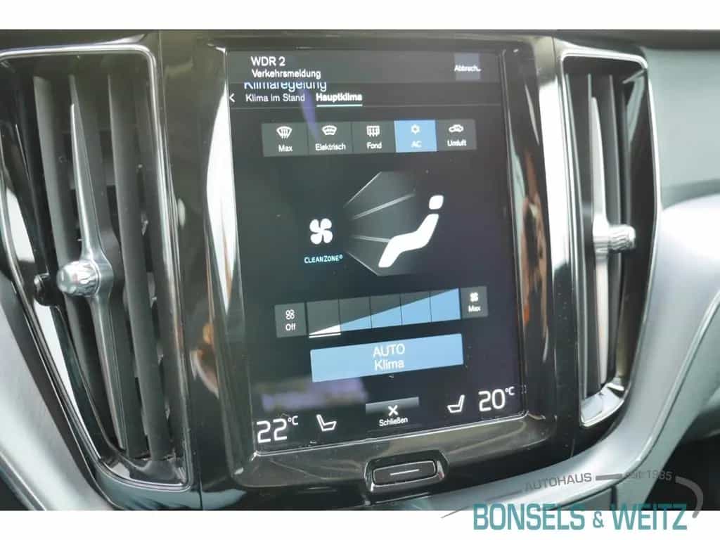 Volvo XC60 B4 MOMENTUM PRO DIESEL AWD AUTOMATIK Navi L 01/2021-photo-11