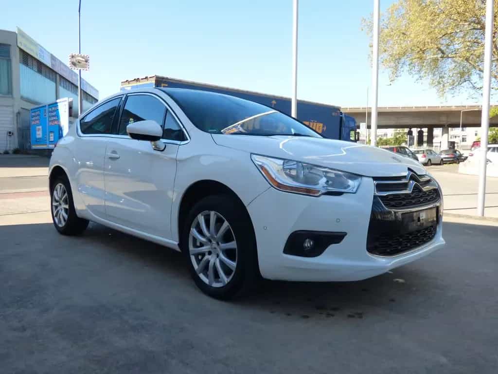DS Automobiles DS4 Navi Sitzheizung Massagesitze Totewinklelass 02/2015-photo-0