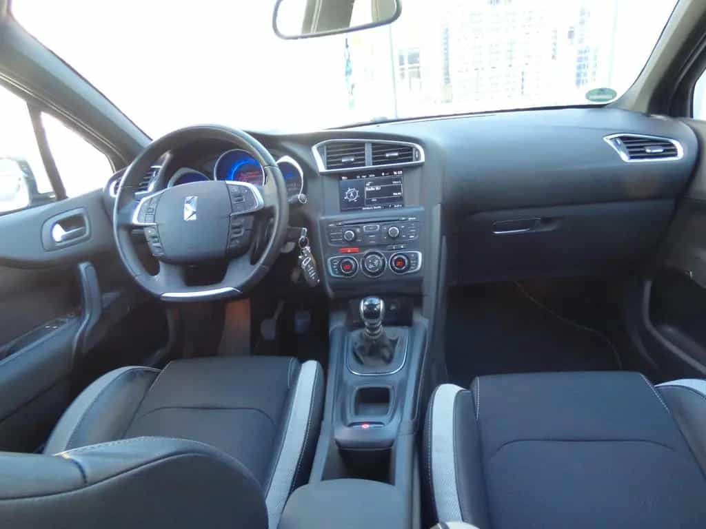 DS Automobiles DS4 Navi Sitzheizung Massagesitze Totewinklelass 02/2015-photo-10