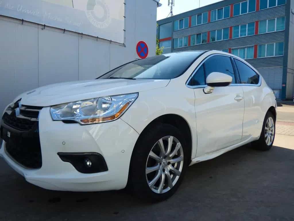 DS Automobiles DS4 Navi Sitzheizung Massagesitze Totewinklelass 02/2015-photo-2
