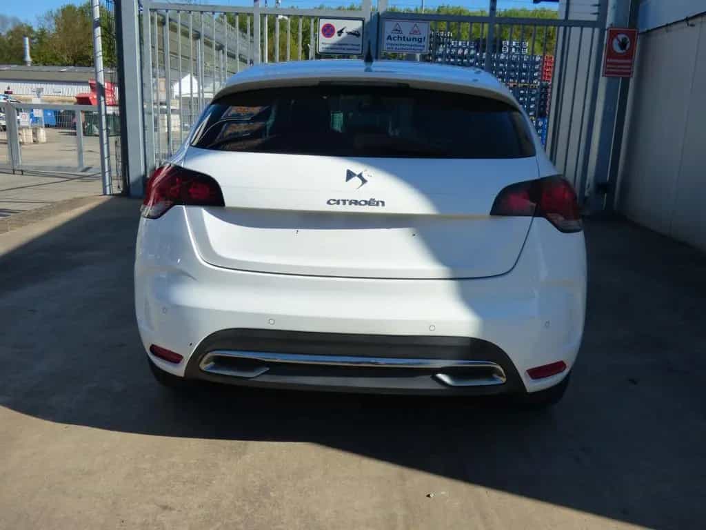 DS Automobiles DS4 Navi Sitzheizung Massagesitze Totewinklelass 02/2015-photo-7