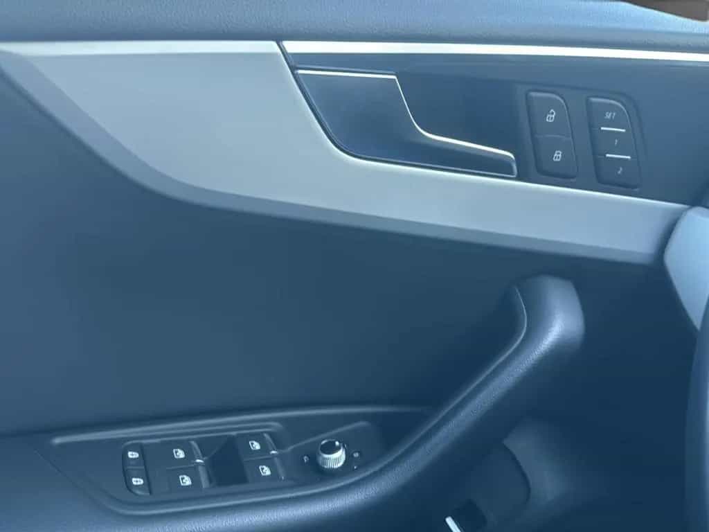 Audi A4 Lim. 40 TDI advanced*LED*Navi*Leder* 02/2021-photo-24