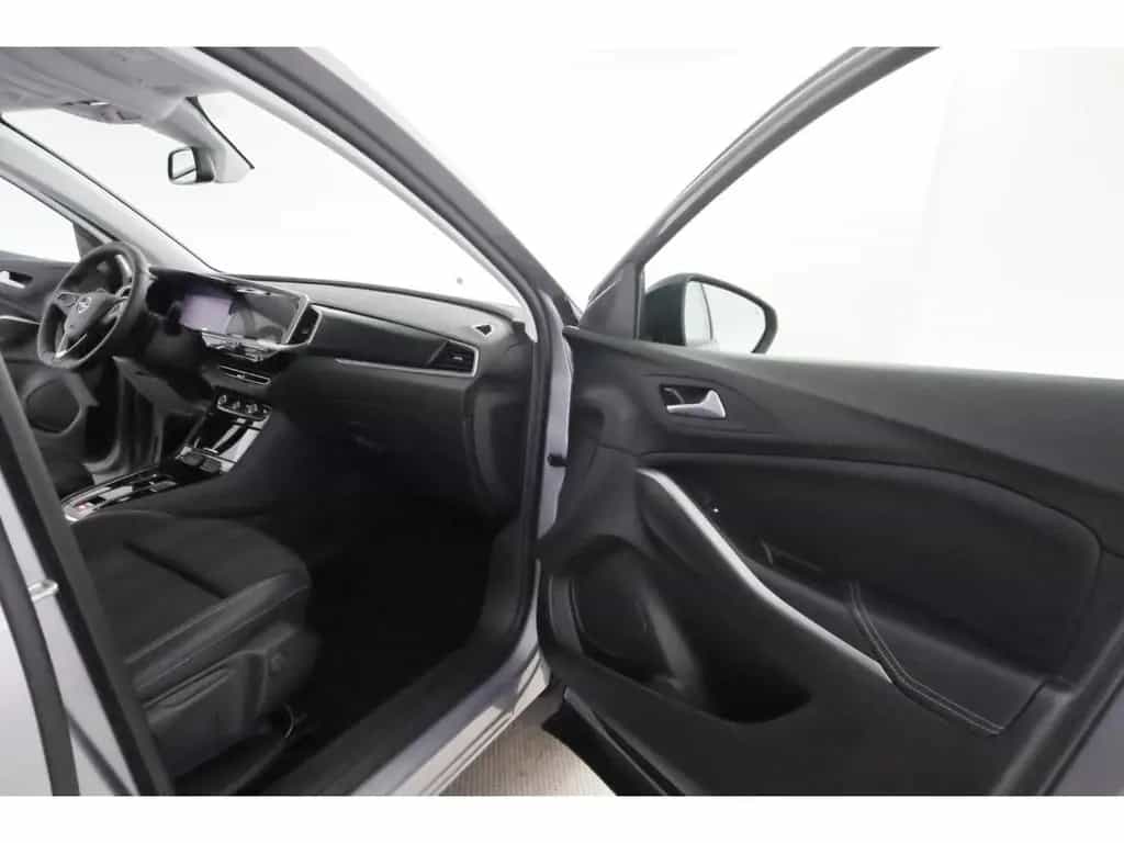Opel Grandland 1.2T Aut.GS+LED+NAVI+KAMERA+SHZ+PDC 10/2024-photo-22