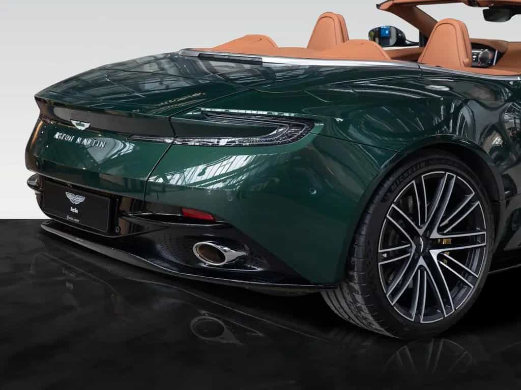Aston Martin DB12 Volante | Q - Options | Jewellery Pack 04/2025-photo-13