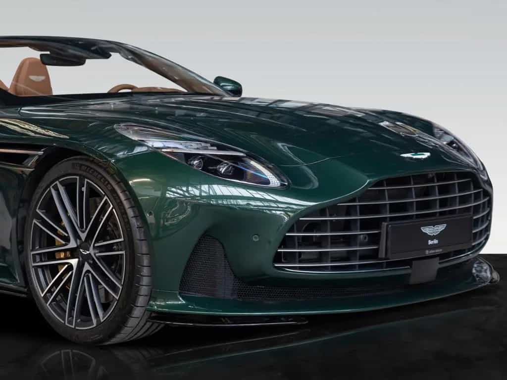 Aston Martin DB12 Volante | Q - Options | Jewellery Pack 04/2025-photo-16