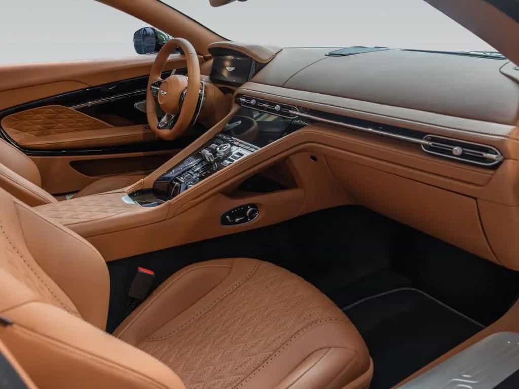 Aston Martin DB12 Volante | Q - Options | Jewellery Pack 04/2025-photo-18